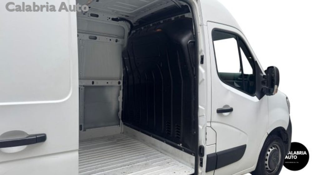 Renault Master Furgone usata a Reggio Calabria (6)