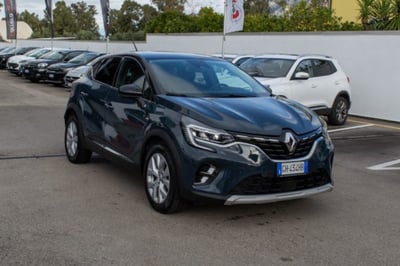 Renault Captur Full Hybrid E-Tech 145 CV Zen  del 2022 usata a Fondi