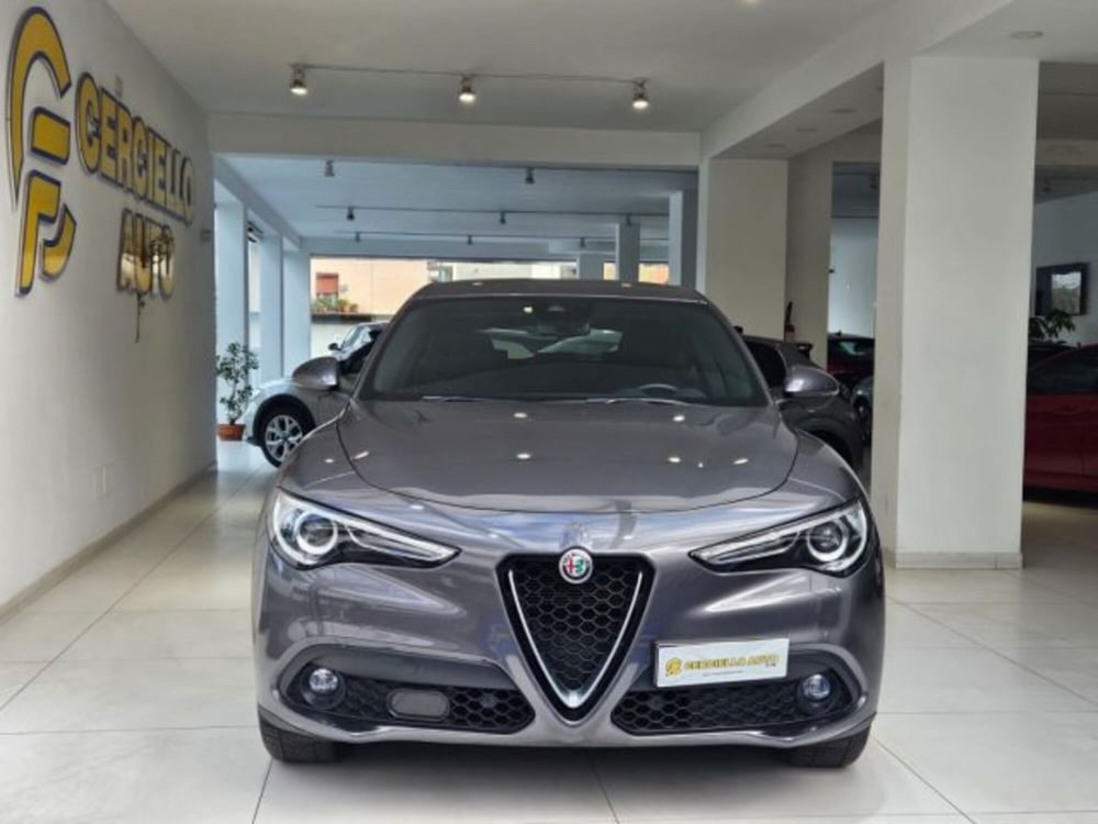 Alfa Romeo Stelvio usata a Napoli (4)