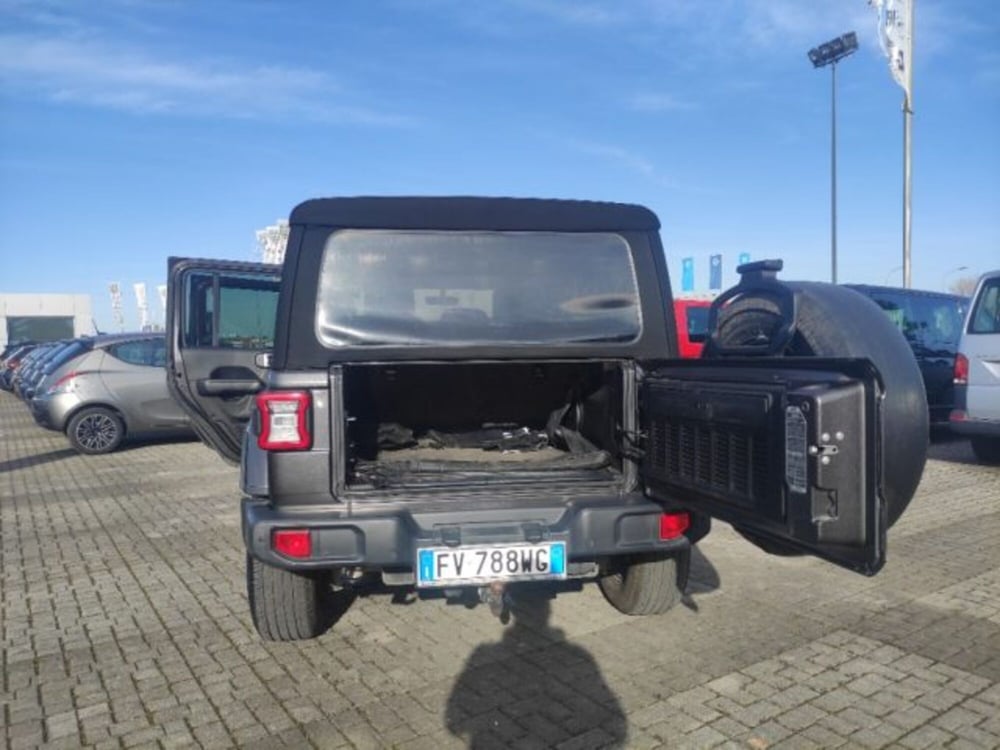 Jeep Wrangler Unlimited usata a Frosinone (14)