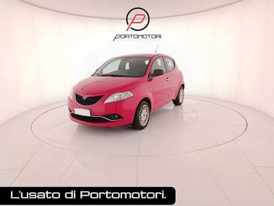 Lancia Ypsilon 1.2 69 CV 5 porte Silver  del 2016 usata a Portogruaro