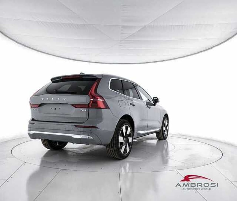 Volvo XC60 nuova a Perugia (3)