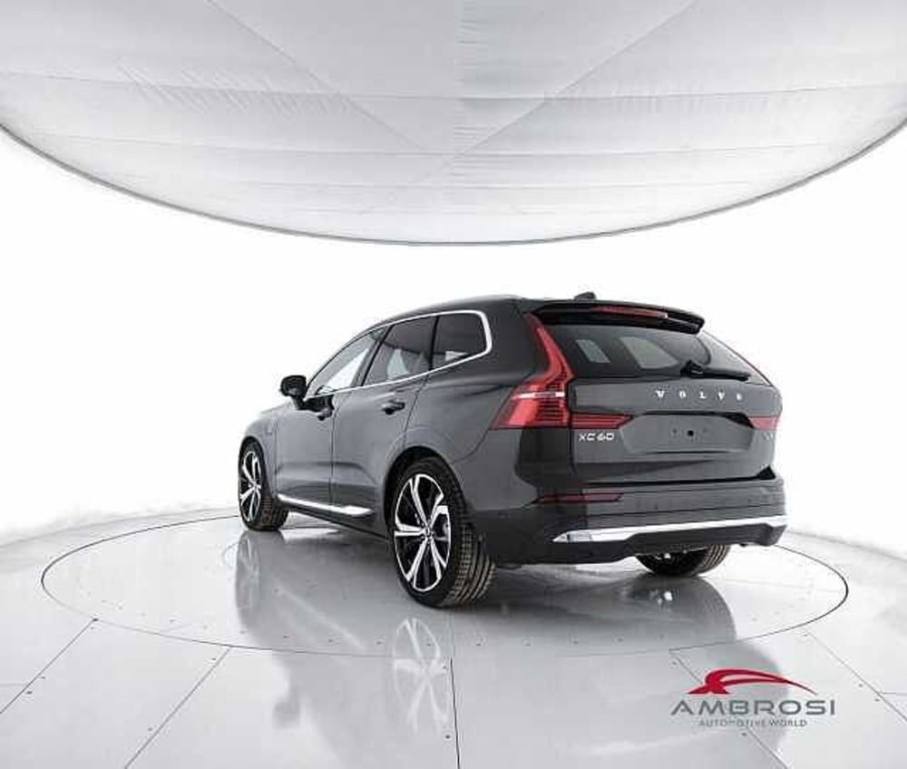 Volvo XC60 nuova a Viterbo (4)