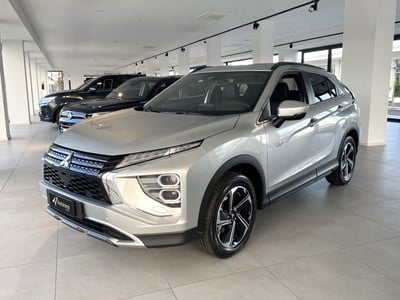 Mitsubishi Eclipse Cross 2.4 MIVEC 4WD PHEV Diamond SDA Pack 0 nuova a Bari