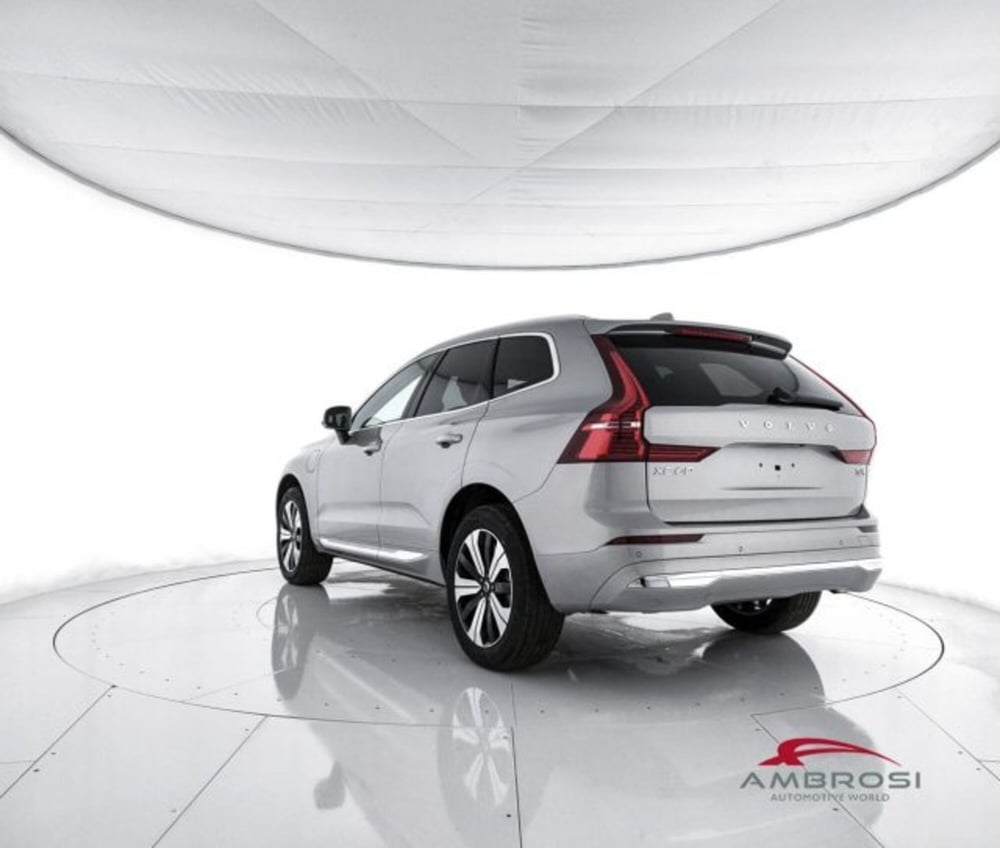 Volvo XC60 nuova a Perugia (4)