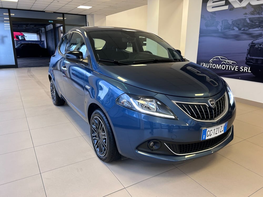 Lancia Ypsilon usata a Frosinone