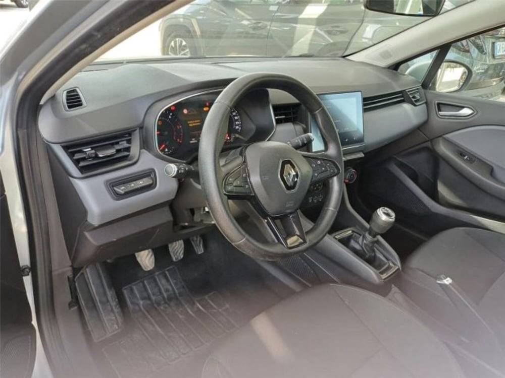 Renault Clio usata a Bari (10)