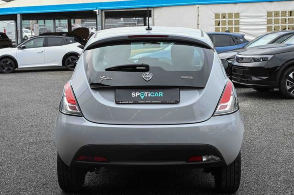 Lancia Ypsilon usata a Torino (6)