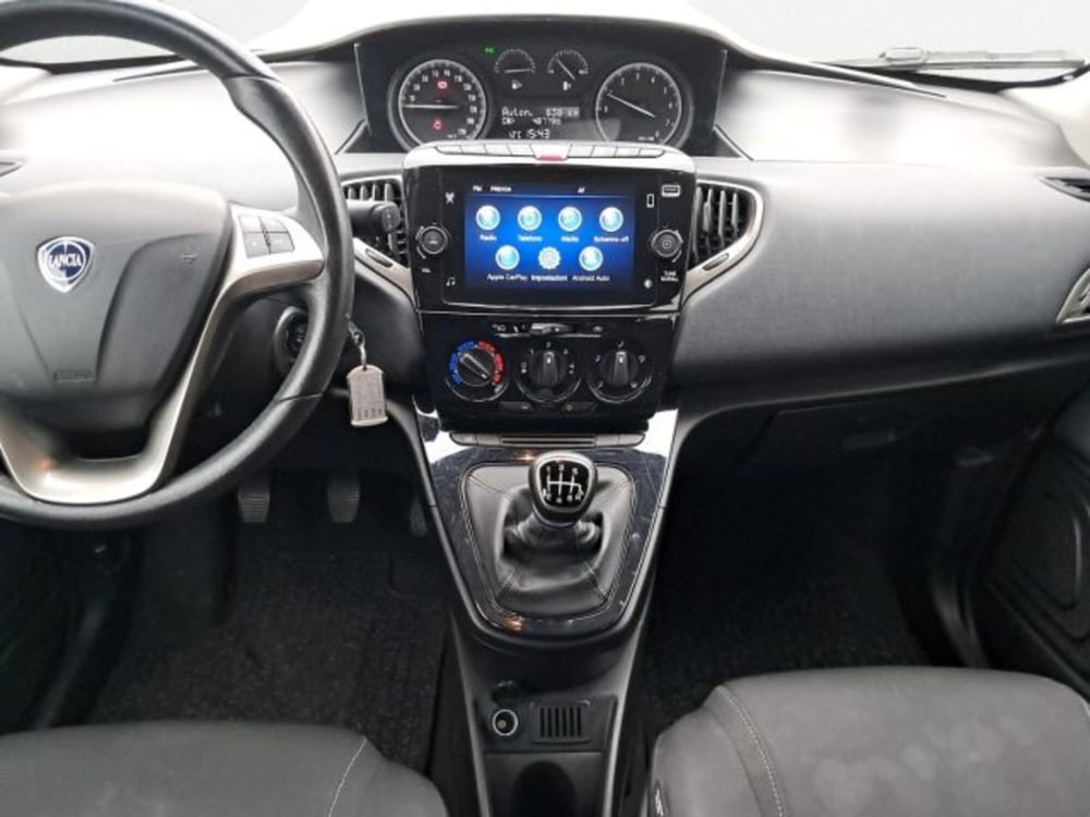 Lancia Ypsilon usata a Treviso (11)