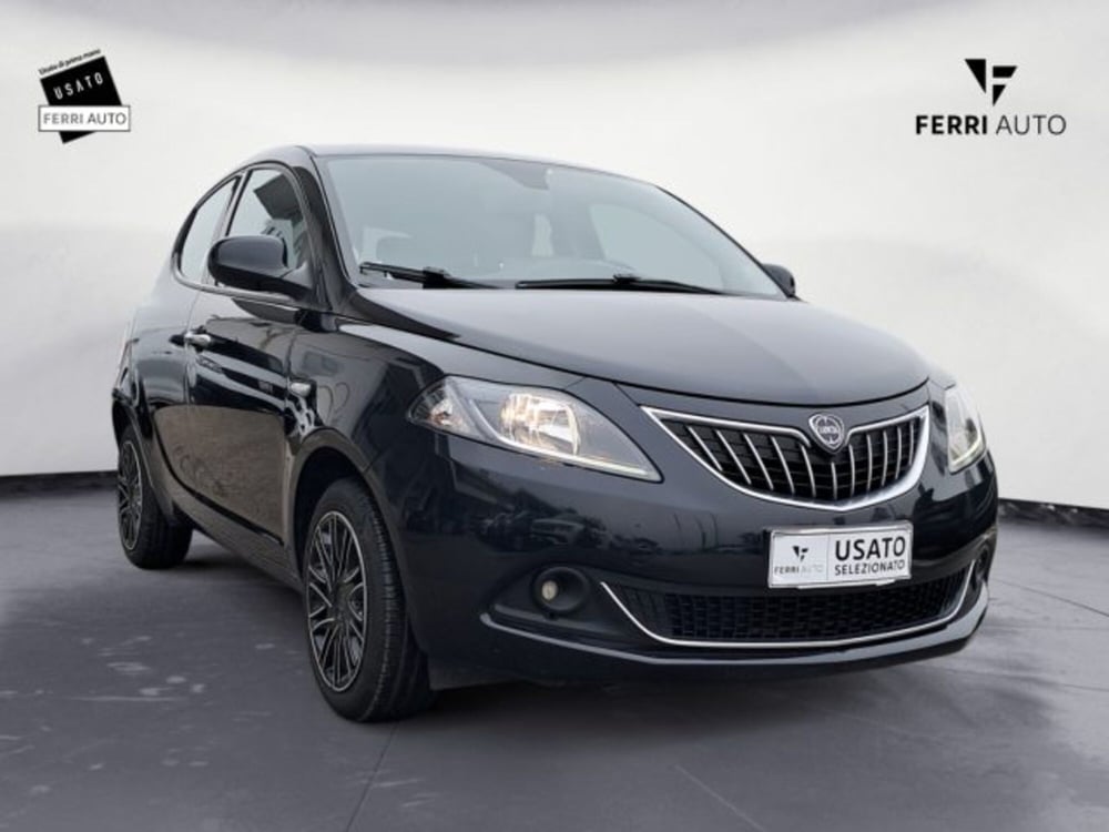 Lancia Ypsilon usata a Treviso (3)