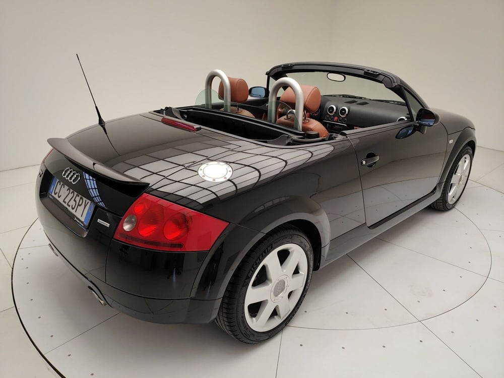 Audi TT Cabrio usata a Como (5)