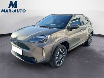 Toyota Yaris Cross 1.5 Hybrid 5p.E-CVT AWD-i Orange Edition nuova a Castelfranco Veneto