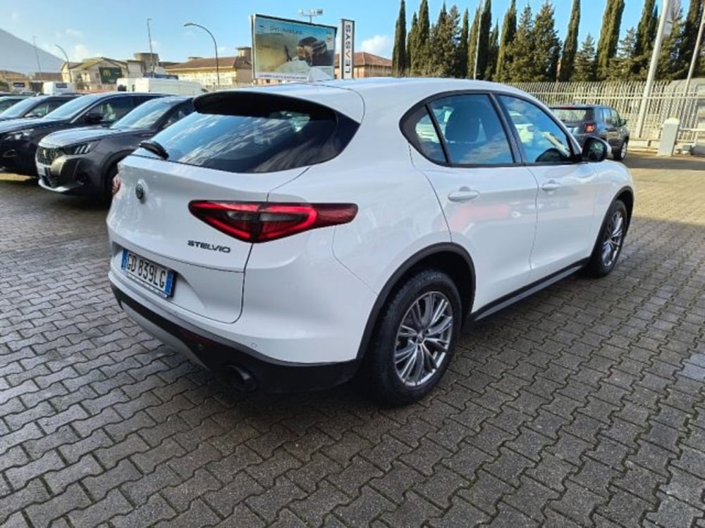 Alfa Romeo Stelvio usata a Frosinone (6)