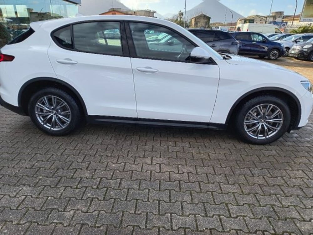 Alfa Romeo Stelvio usata a Frosinone (7)