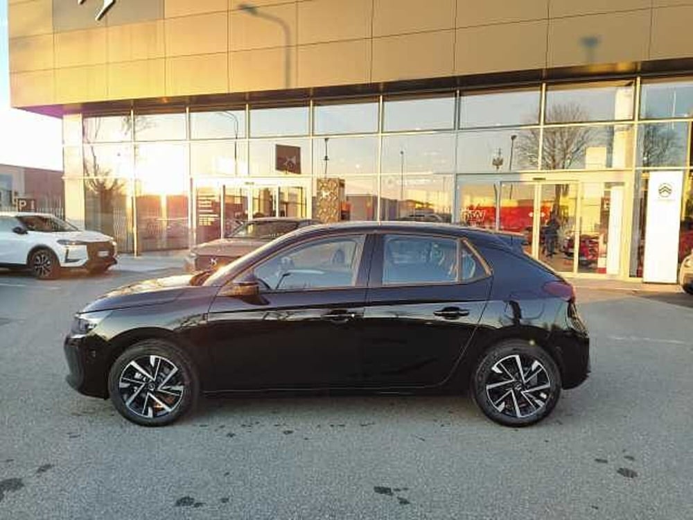 Opel Corsa nuova a Milano (4)