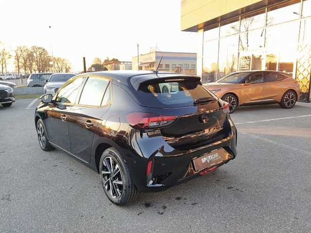 Opel Corsa nuova a Milano (5)