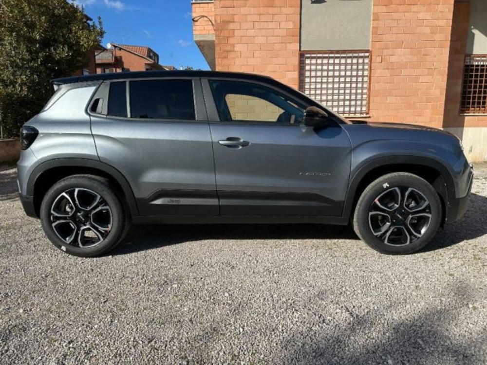 Jeep Avenger nuova a Roma (4)