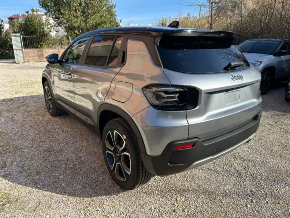 Jeep Avenger nuova a Roma (5)