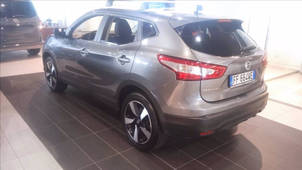 Nissan Qashqai usata a Milano (5)