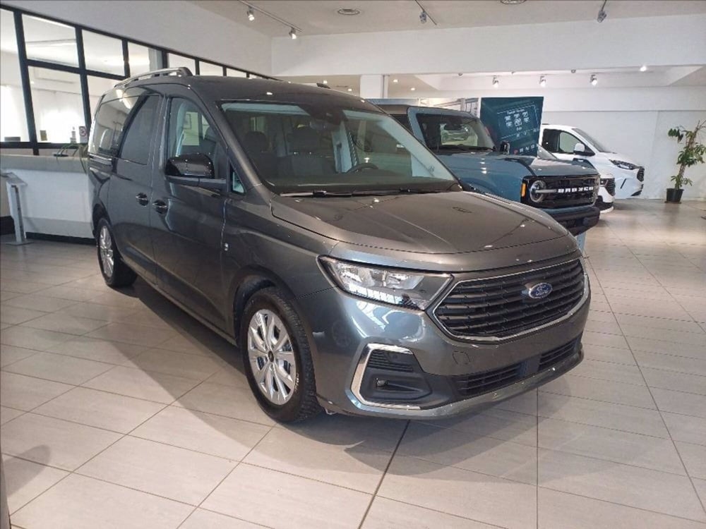 Ford Tourneo Connect nuova a Milano