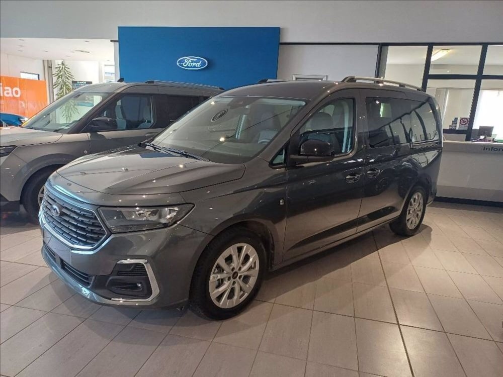 Ford Tourneo Connect nuova a Milano (3)