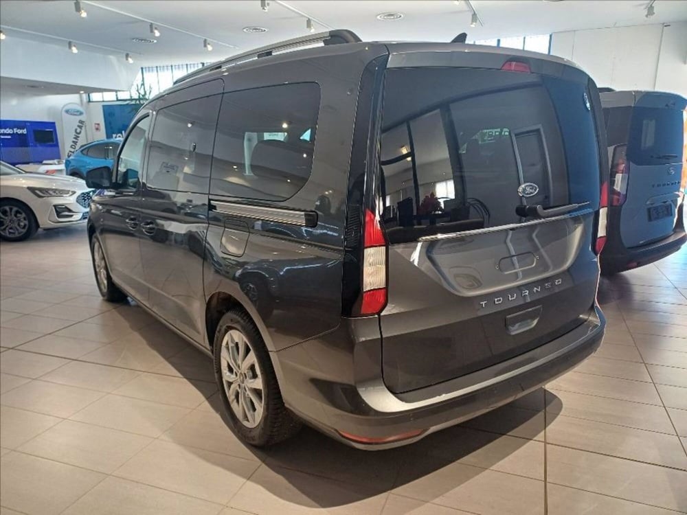 Ford Tourneo Connect nuova a Milano (5)