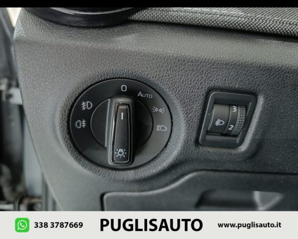 Skoda Fabia usata a Catania (19)
