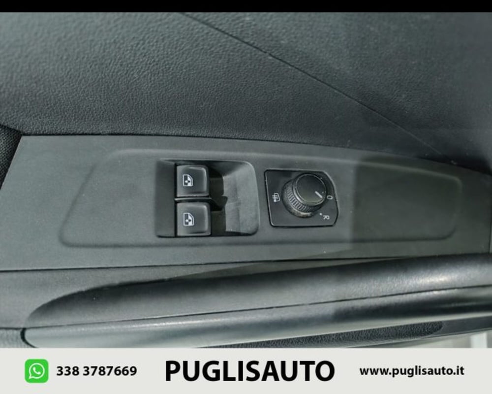 Skoda Fabia usata a Catania (19)