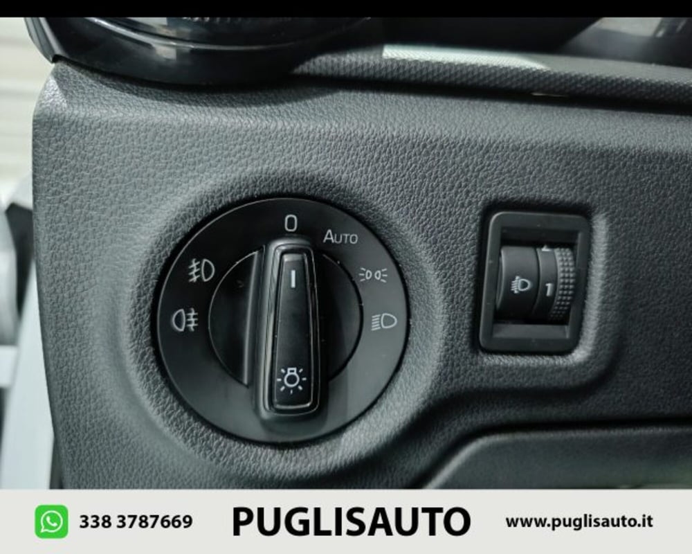 Skoda Fabia usata a Catania (20)