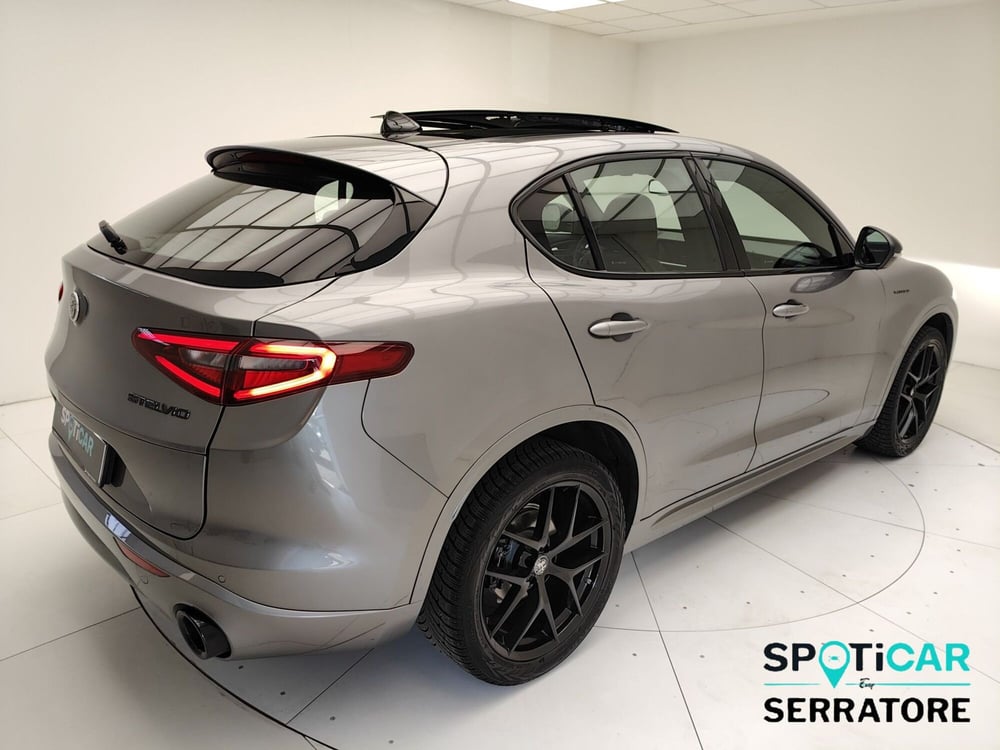 Alfa Romeo Stelvio usata a Como (5)