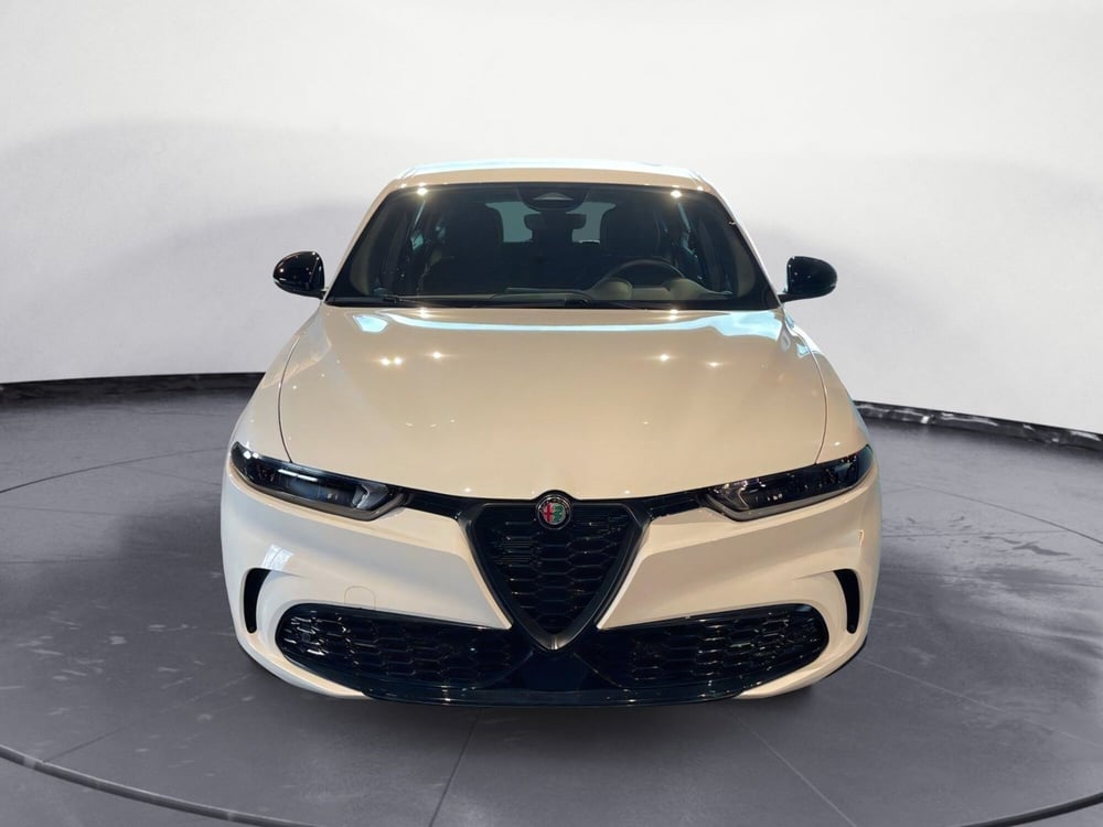 Alfa Romeo Tonale nuova a Brindisi (5)