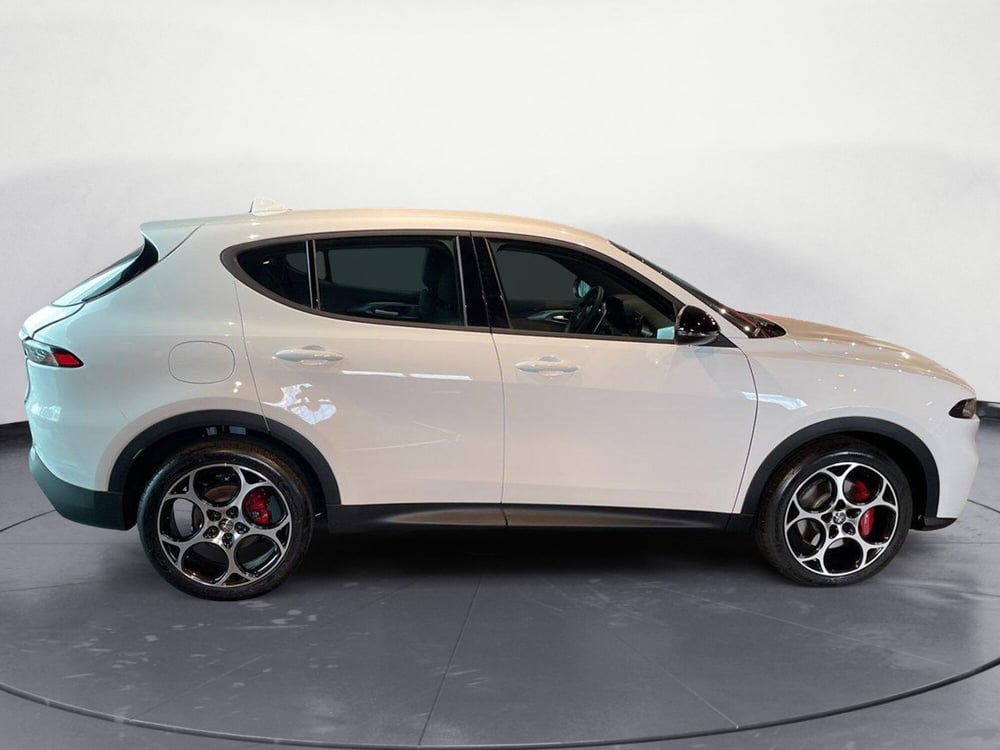 Alfa Romeo Tonale nuova a Brindisi (7)