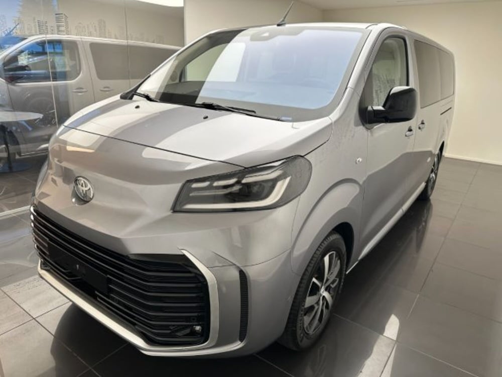 Toyota Proace Verso nuova a Cuneo