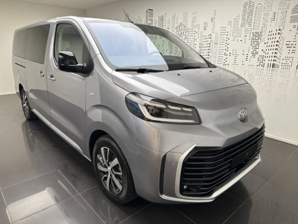 Toyota Proace Verso nuova a Cuneo (2)