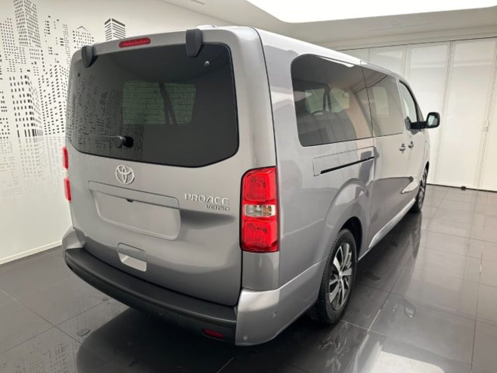 Toyota Proace Verso nuova a Cuneo (3)