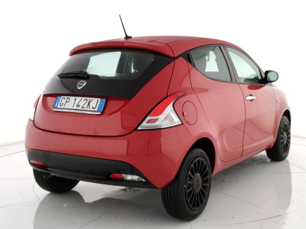 Lancia Ypsilon usata a Roma (2)