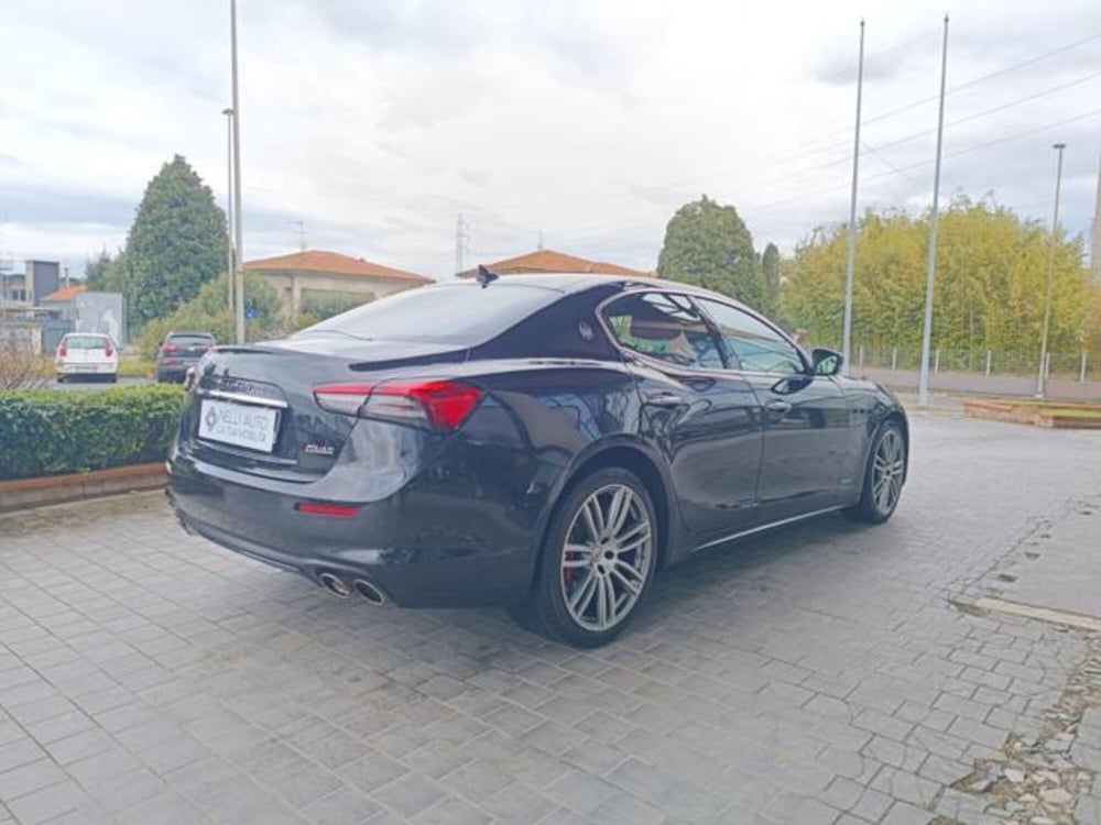 Maserati Ghibli usata a Pisa (7)