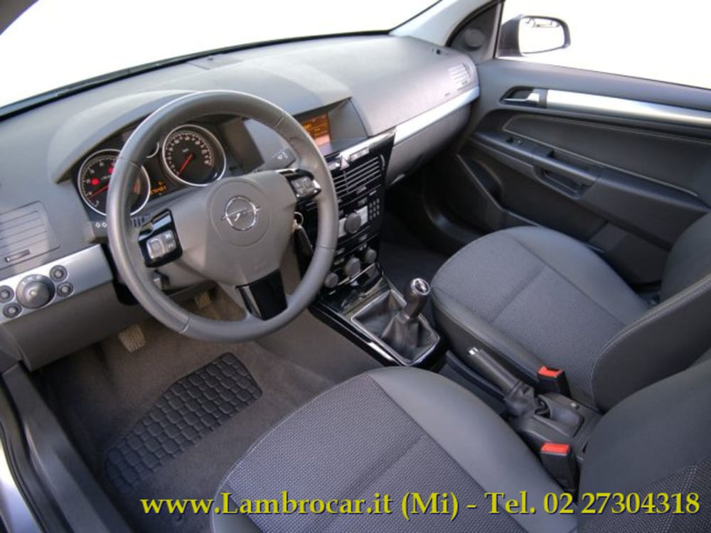 Opel Astra usata a Milano (3)