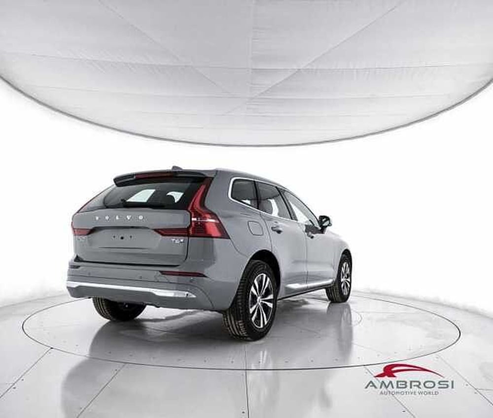 Volvo XC60 nuova a Viterbo (3)