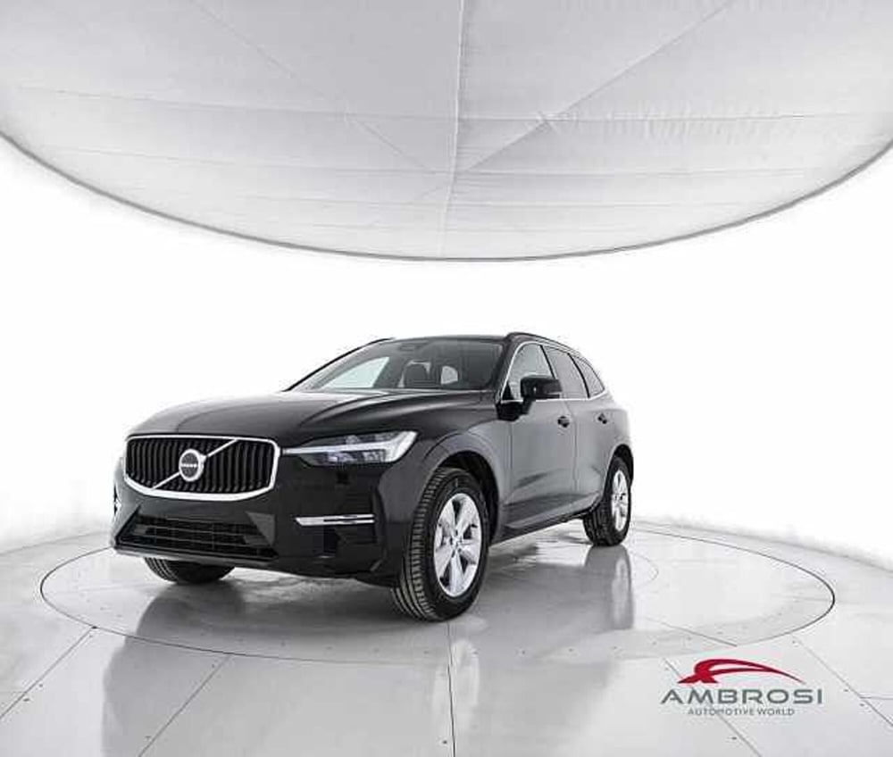 Volvo XC60 nuova a Viterbo