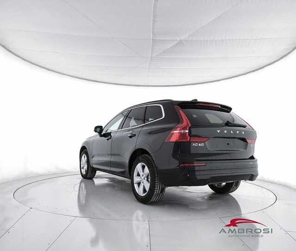 Volvo XC60 nuova a Viterbo (4)