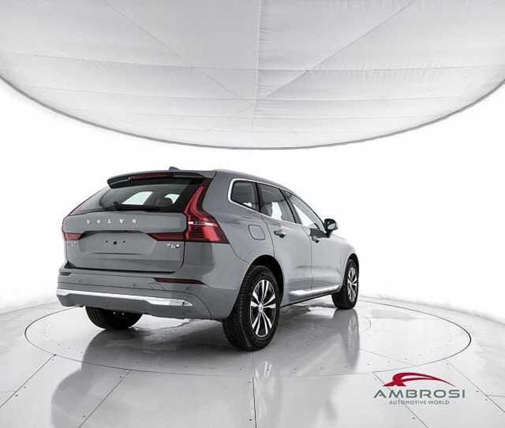 Volvo XC60 nuova a Viterbo (3)