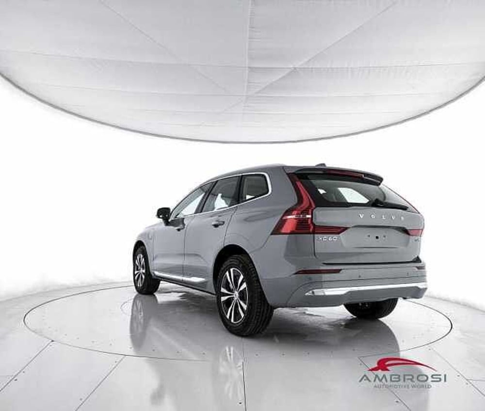 Volvo XC60 nuova a Viterbo (4)