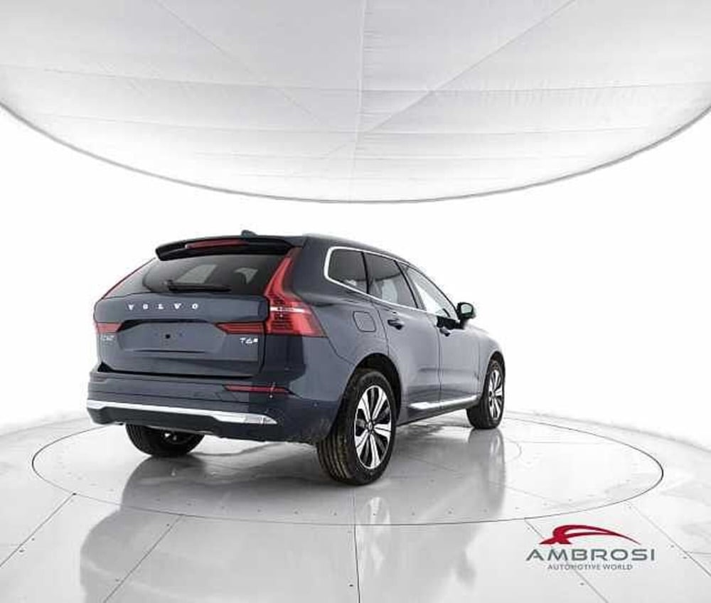 Volvo XC60 nuova a Viterbo (3)