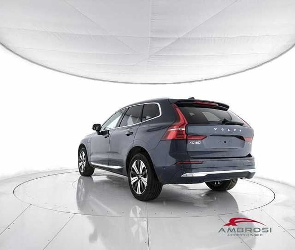 Volvo XC60 nuova a Viterbo (4)