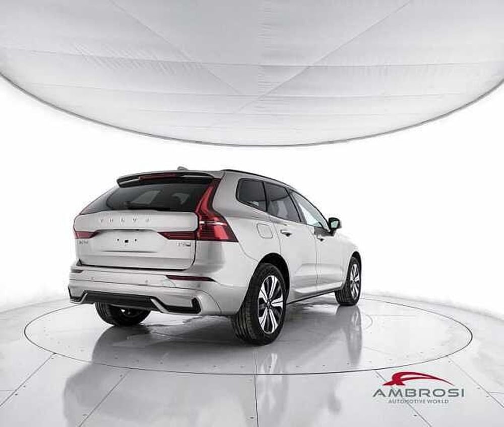 Volvo XC60 nuova a Viterbo (3)