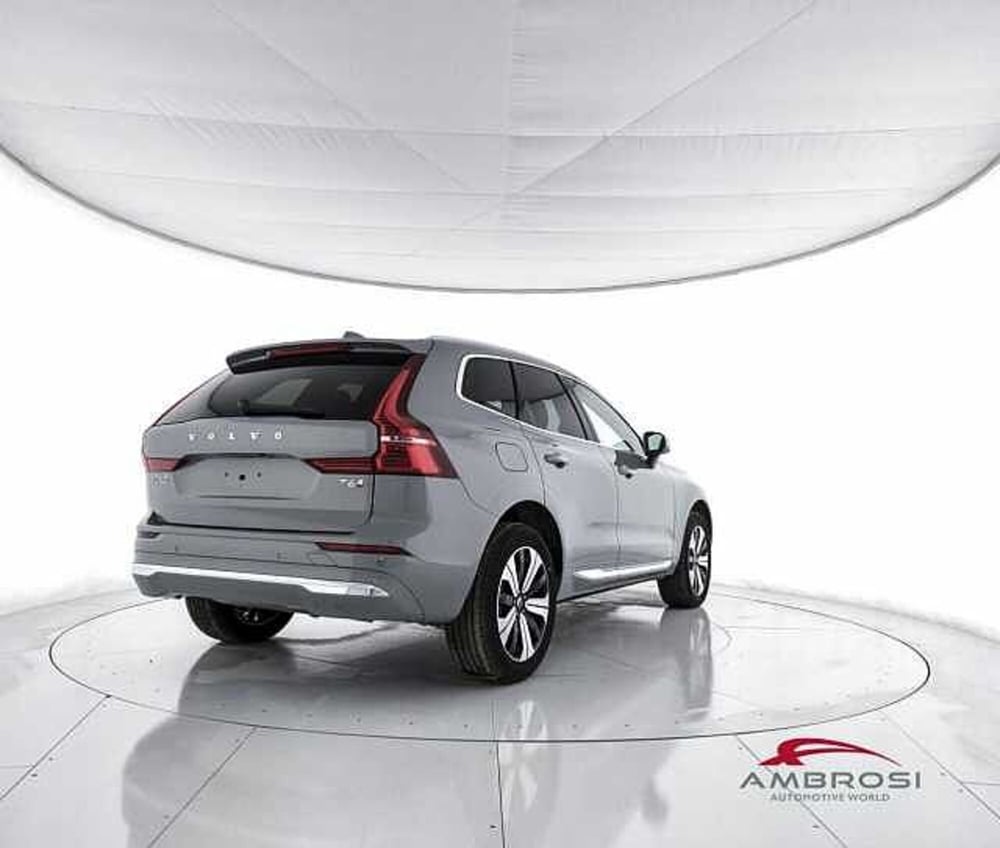 Volvo XC60 nuova a Viterbo (3)