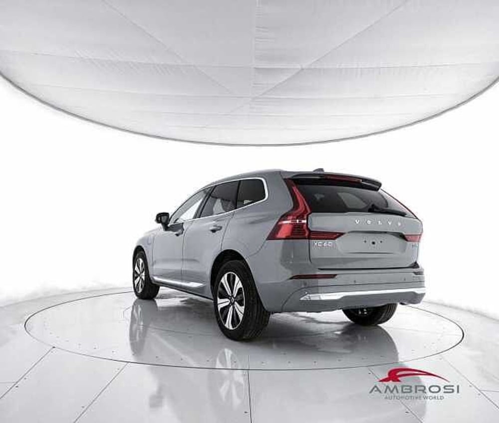 Volvo XC60 nuova a Viterbo (4)