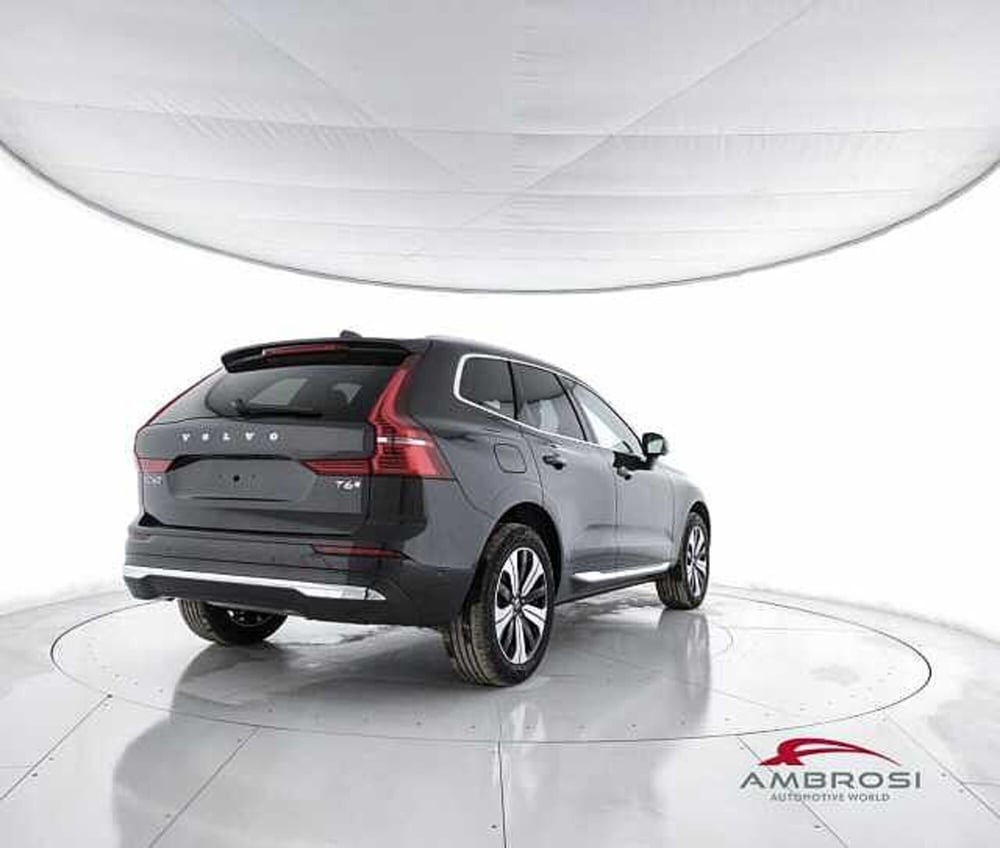 Volvo XC60 nuova a Viterbo (3)