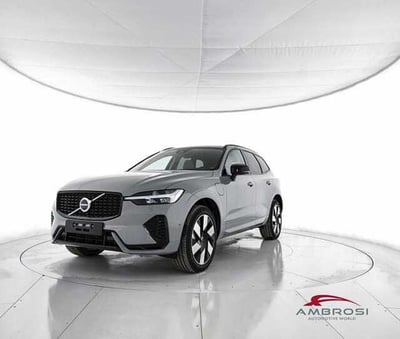 Volvo XC60 T6 Recharge AWD Plug-in Hybrid aut. Plus Dark nuova a Viterbo